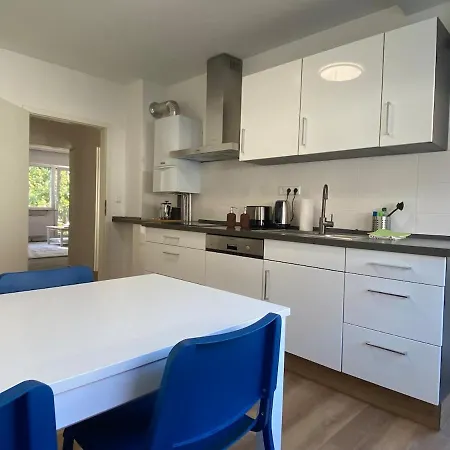 Appartamento 3-zimmer Mit Balkon *